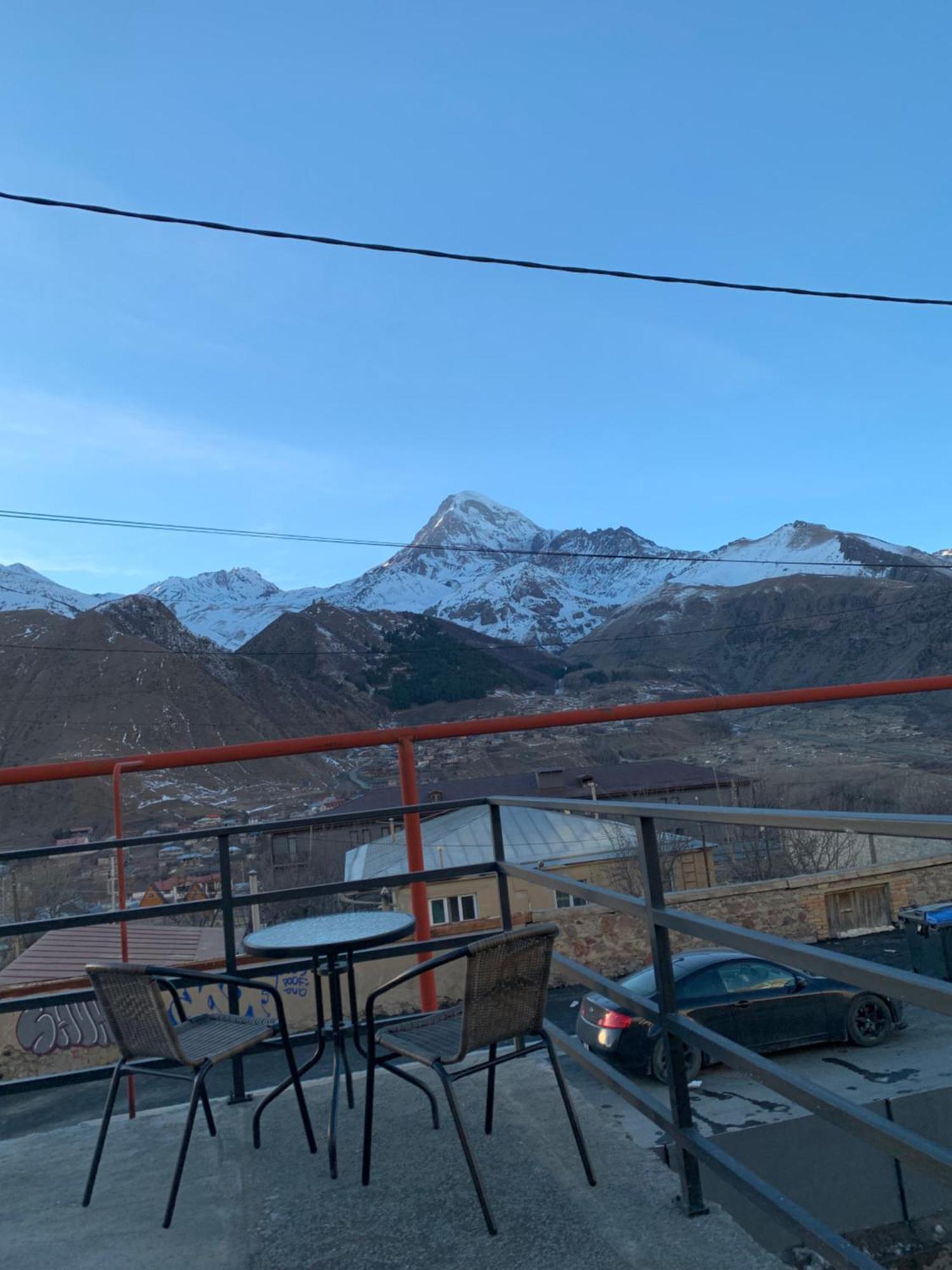 Mate'S Home Kazbegi ภายนอก รูปภาพ