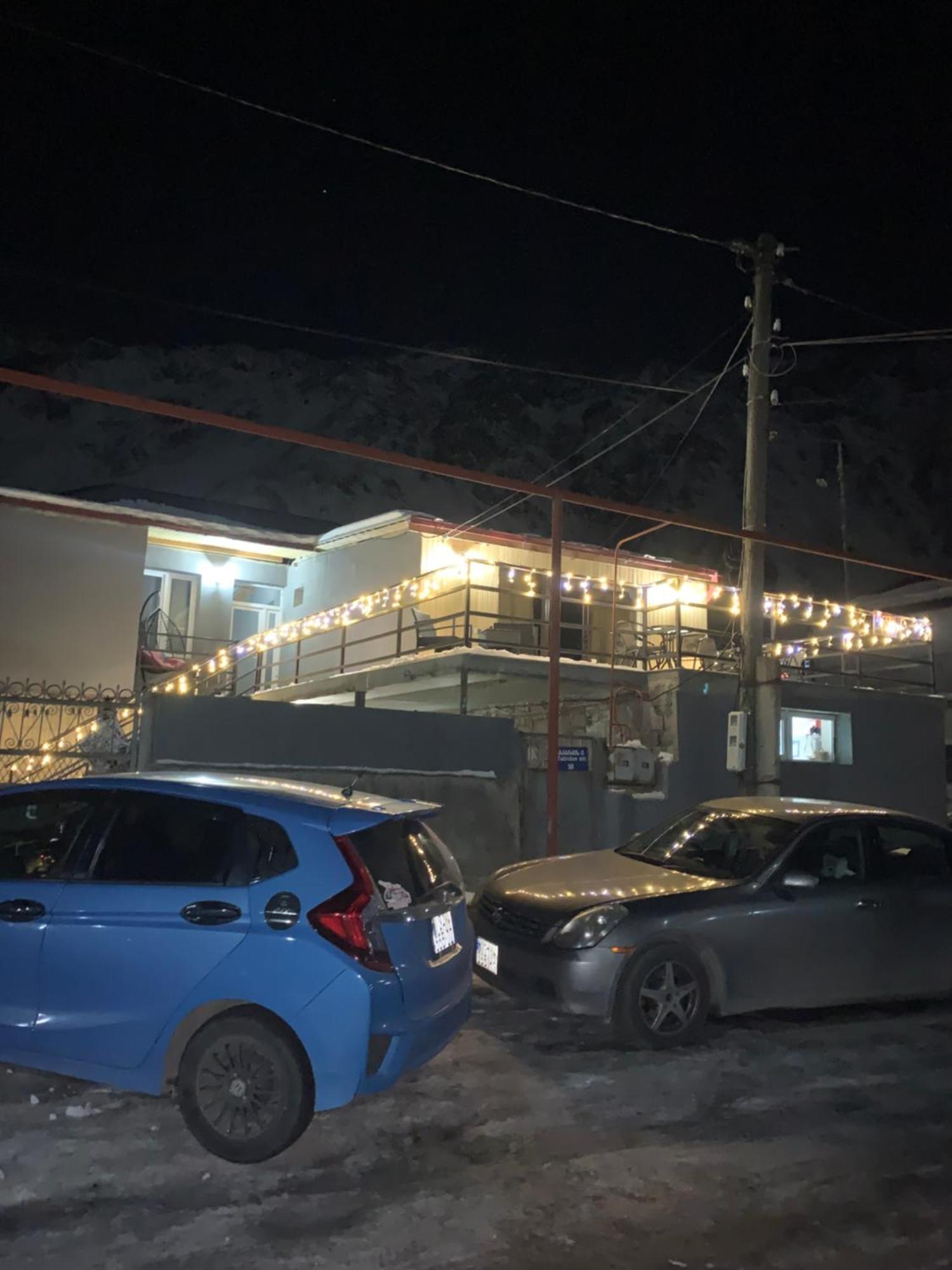 Mate'S Home Kazbegi ภายนอก รูปภาพ